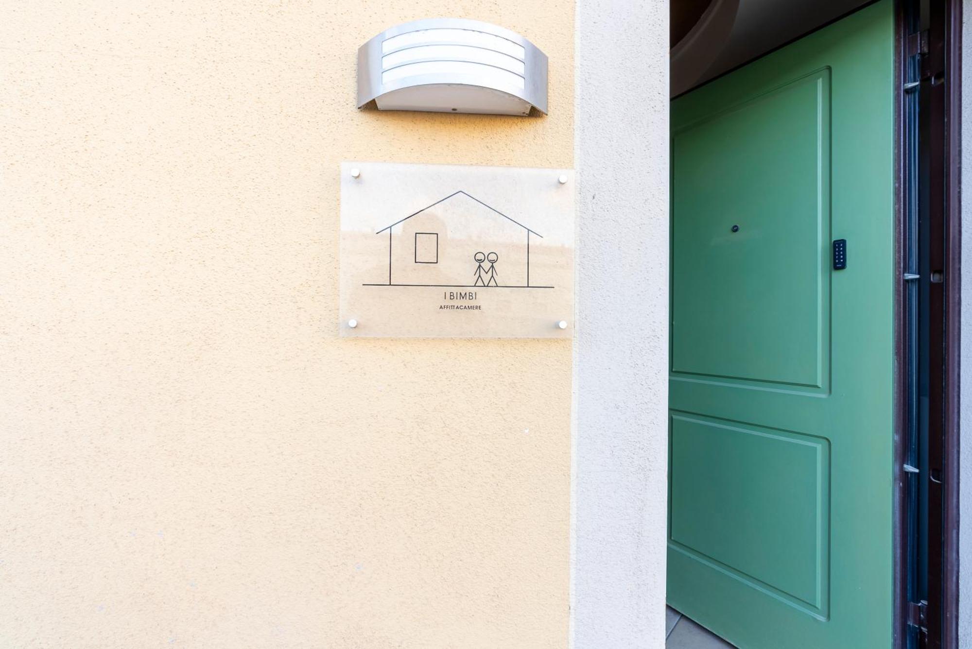 I Bimbi Apartments Livourne Extérieur photo